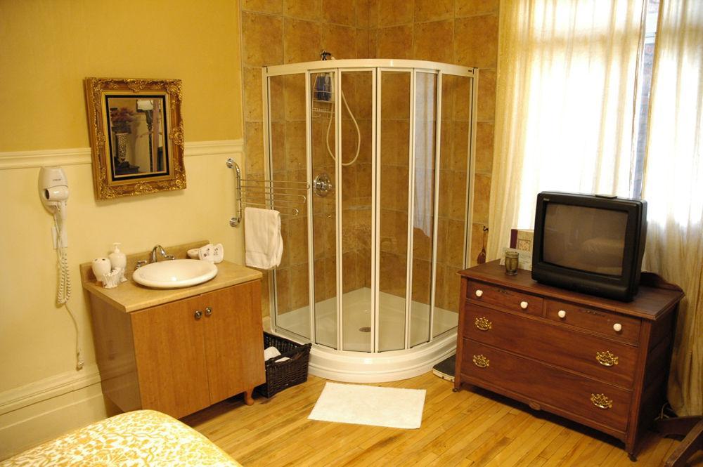 Jade Blue B&B Монреал Екстериор снимка